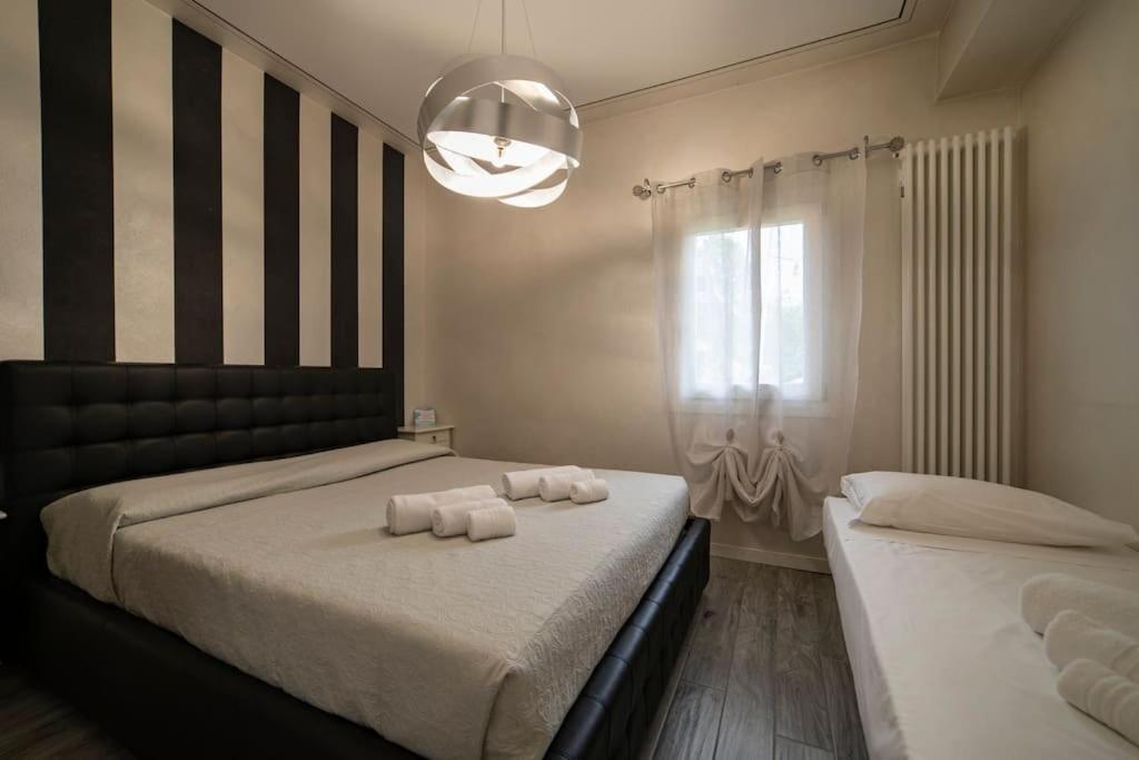 Montecolo Bay 1 Apartment Pilzone Ngoại thất bức ảnh